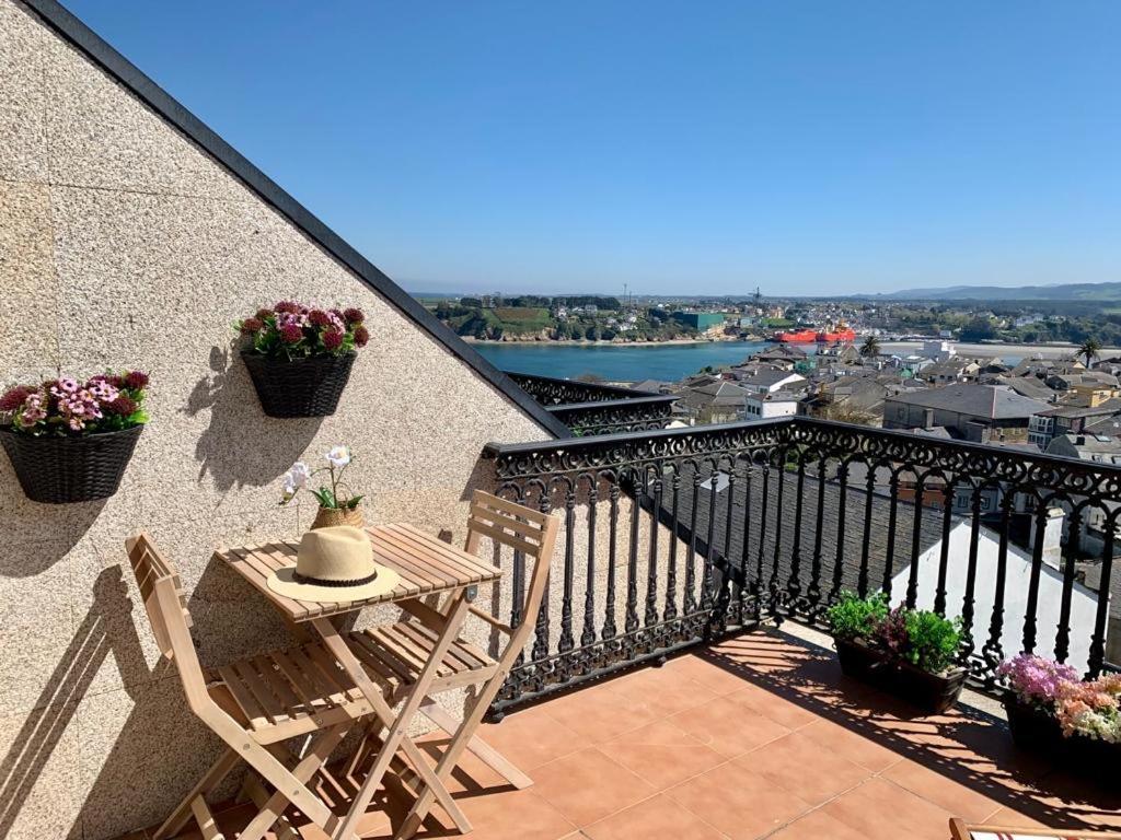 Moderno Piso Con La Mejor Terraza De Ribadeo Y Vistas Maravillosas Exterior foto